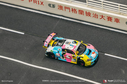 Tarmac Works 1:64 Audi R8 LMS GT3 Evo II Macau GT Cup – FIA GT World Cup 2023 – Race Version Uno Racing Adderly Fong Model Car + Trading Cards Combo Set – Hobby64