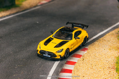 (Preorder) Tarmac Works 1:64 Mercedes-Benz AMG GT Black Series SHMEE150 – Global64