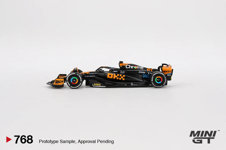 (Preorder) Mini GT 1:64 McLaren MCL60 #81 Oscar Piastri 2023 F1 Japan GP 3rd Place